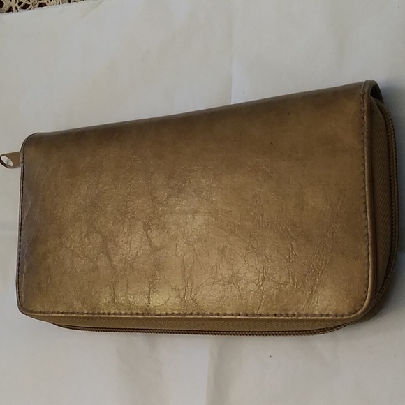 Gold zipper wallet - Picture 2 of 6